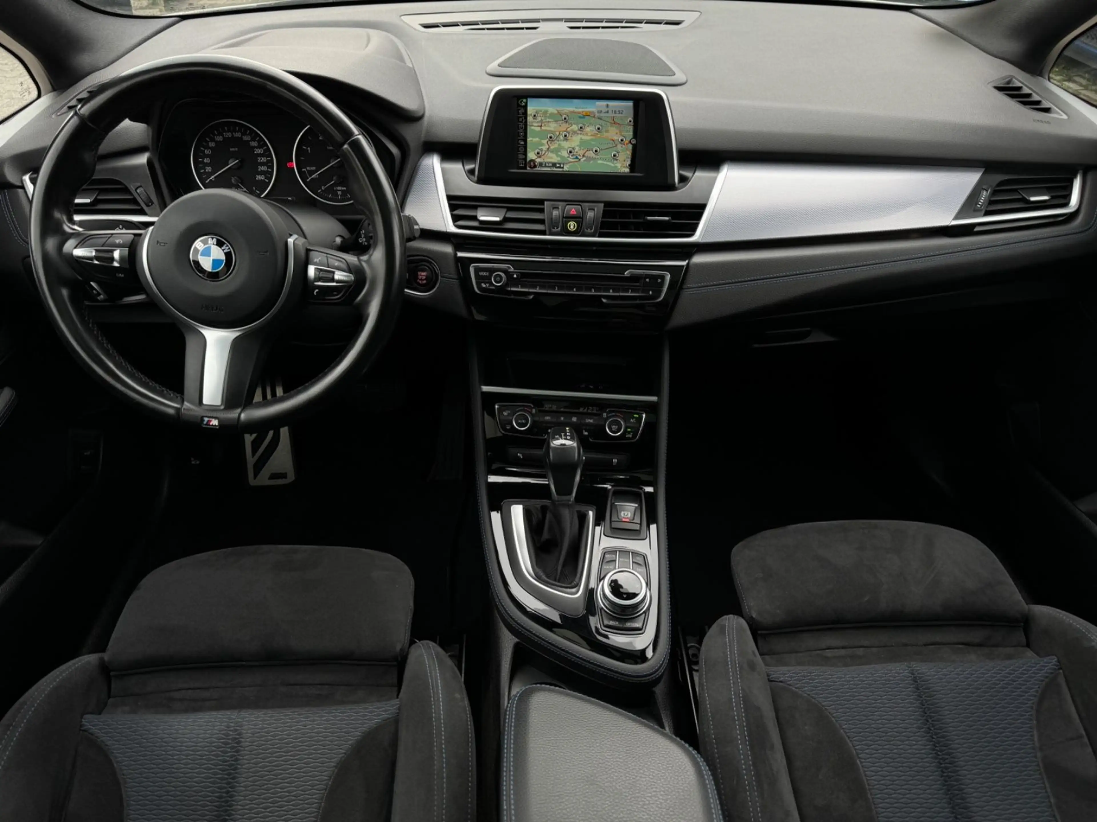 BMW 220 d AUTOMATIK,M-SPORT,NAVI,PANO,LED,PDC,SHZ,TP — photo 10