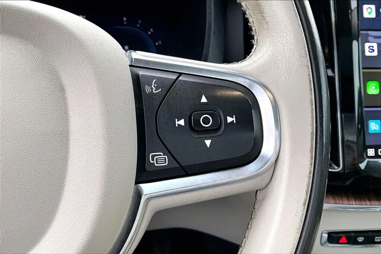 Volvo XC60 снимка Volvo XC60