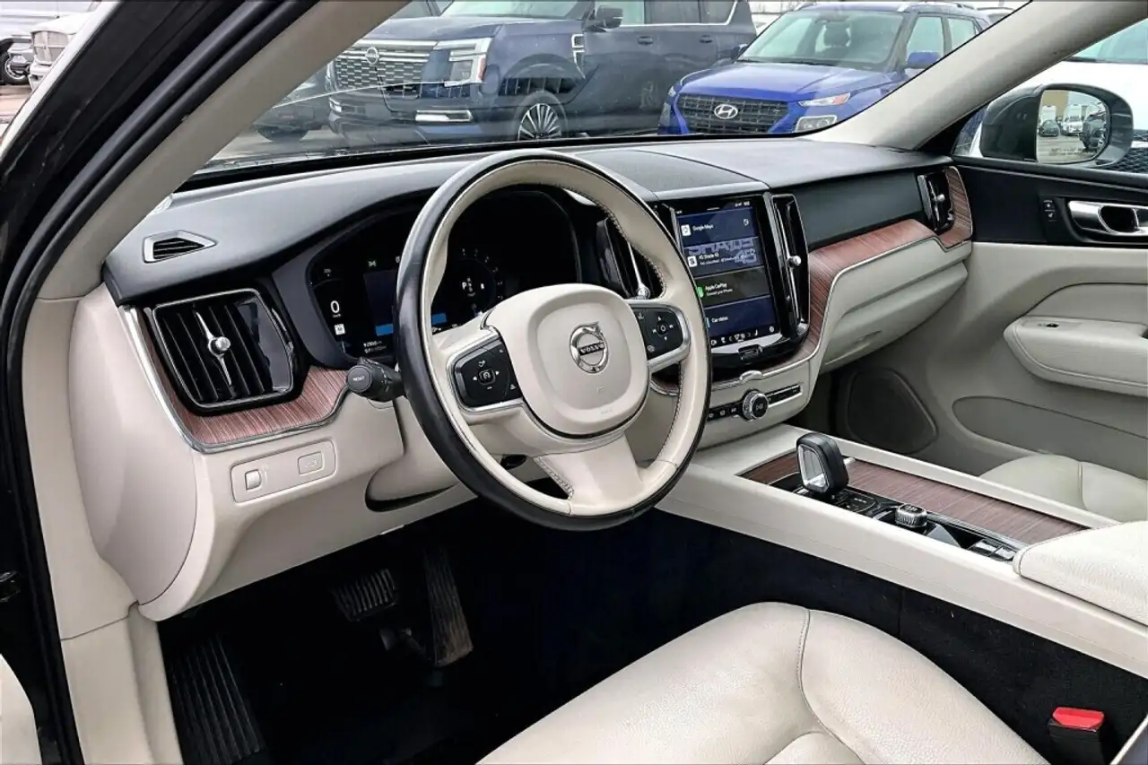 Volvo XC60 снимка Volvo XC60