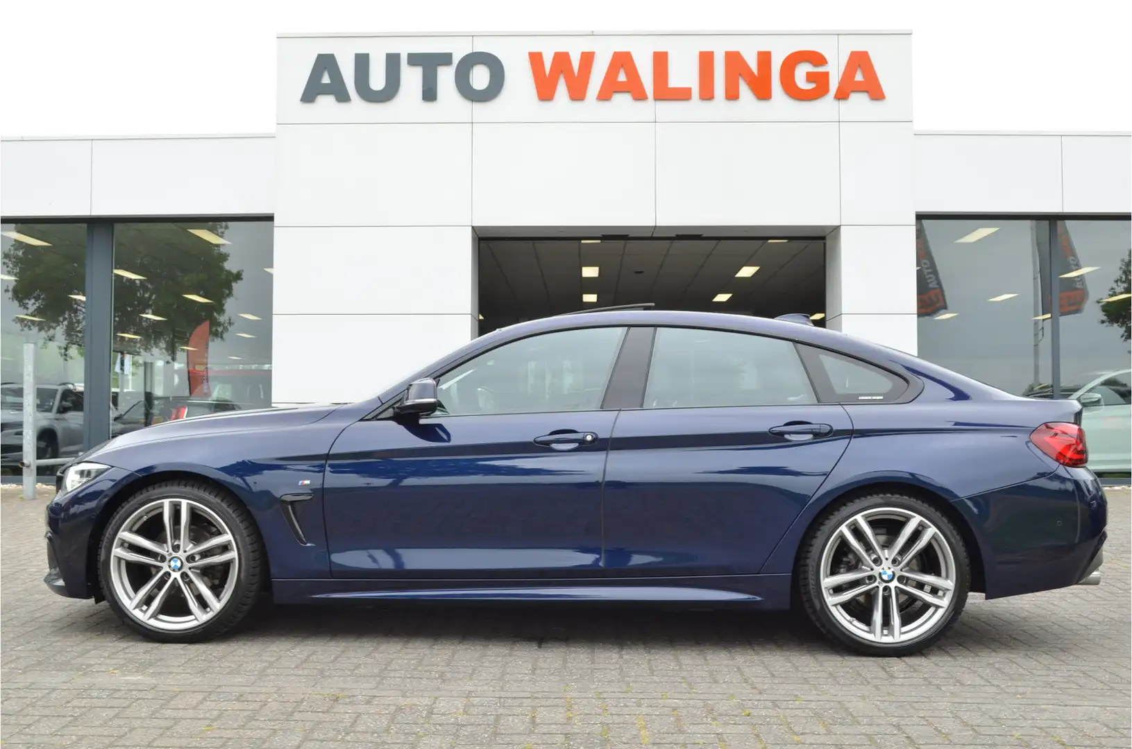 BMW 418 4-serie Gran Coupé 418i M Sport Schuif/-kantel dak Blauw - 2