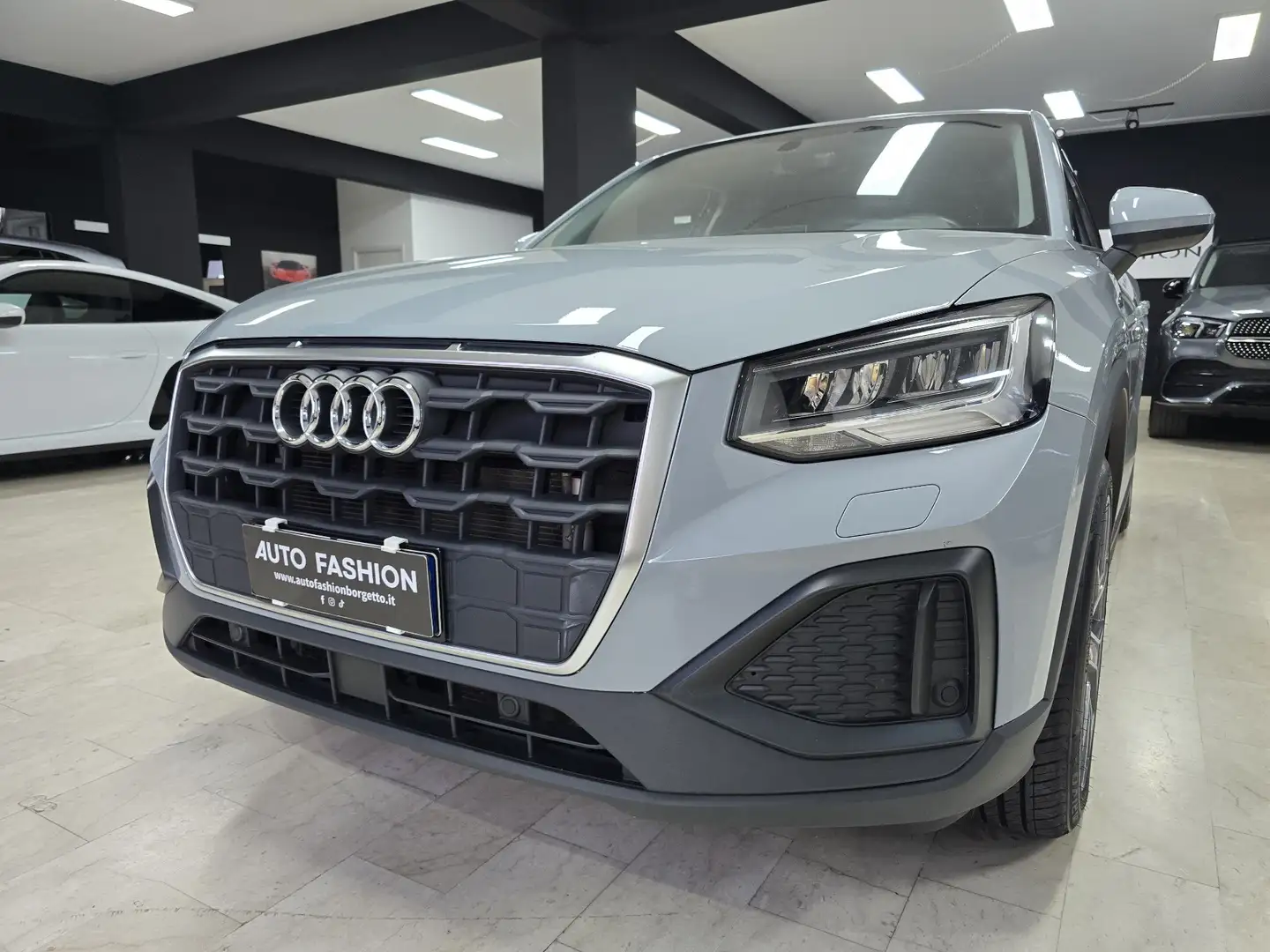 Audi Q2 Q2 I 2021 35 2.0 tdi Admired s-tronic Grigio - 2