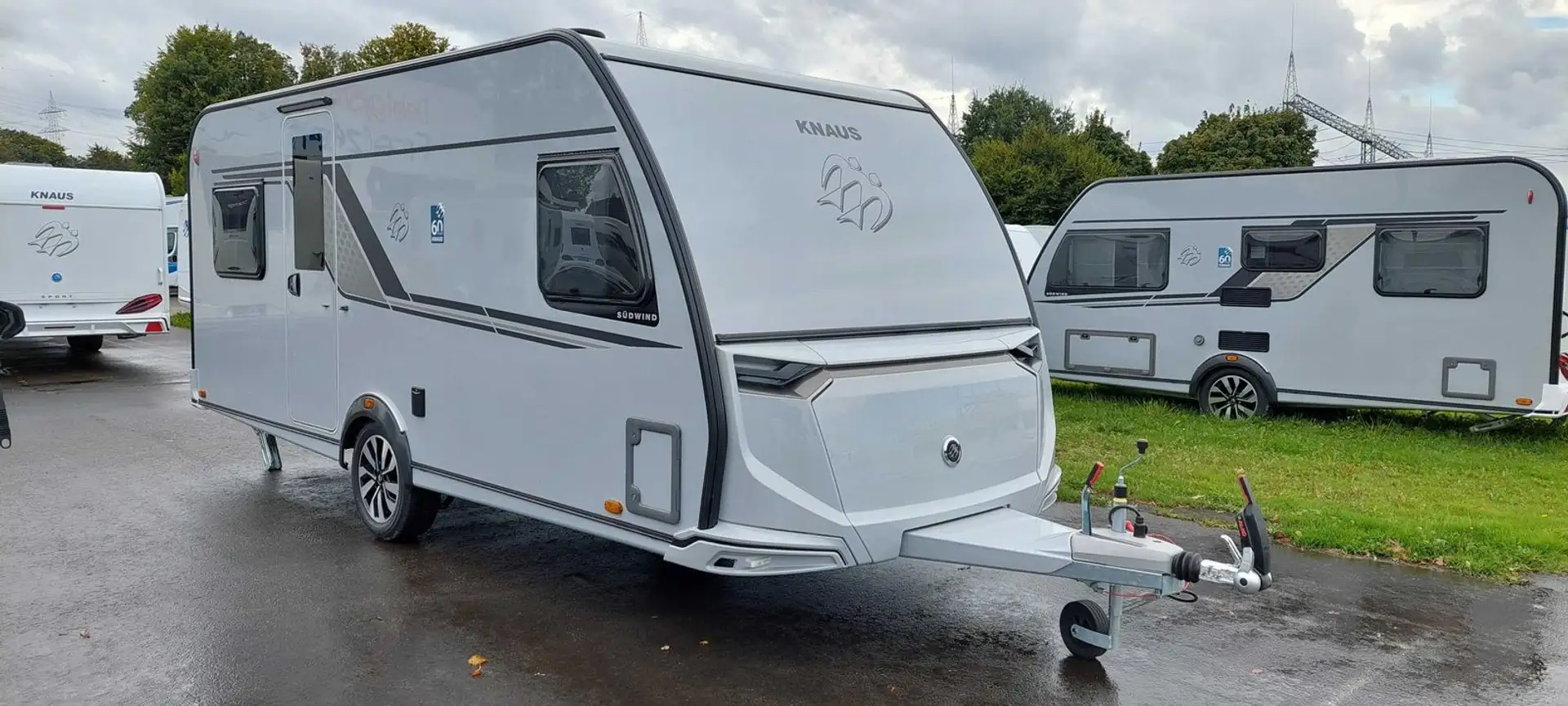 Knaus Südwind 500 FU 60 Years 24 Dusche DuoC Gaspaket Grijs - 1
