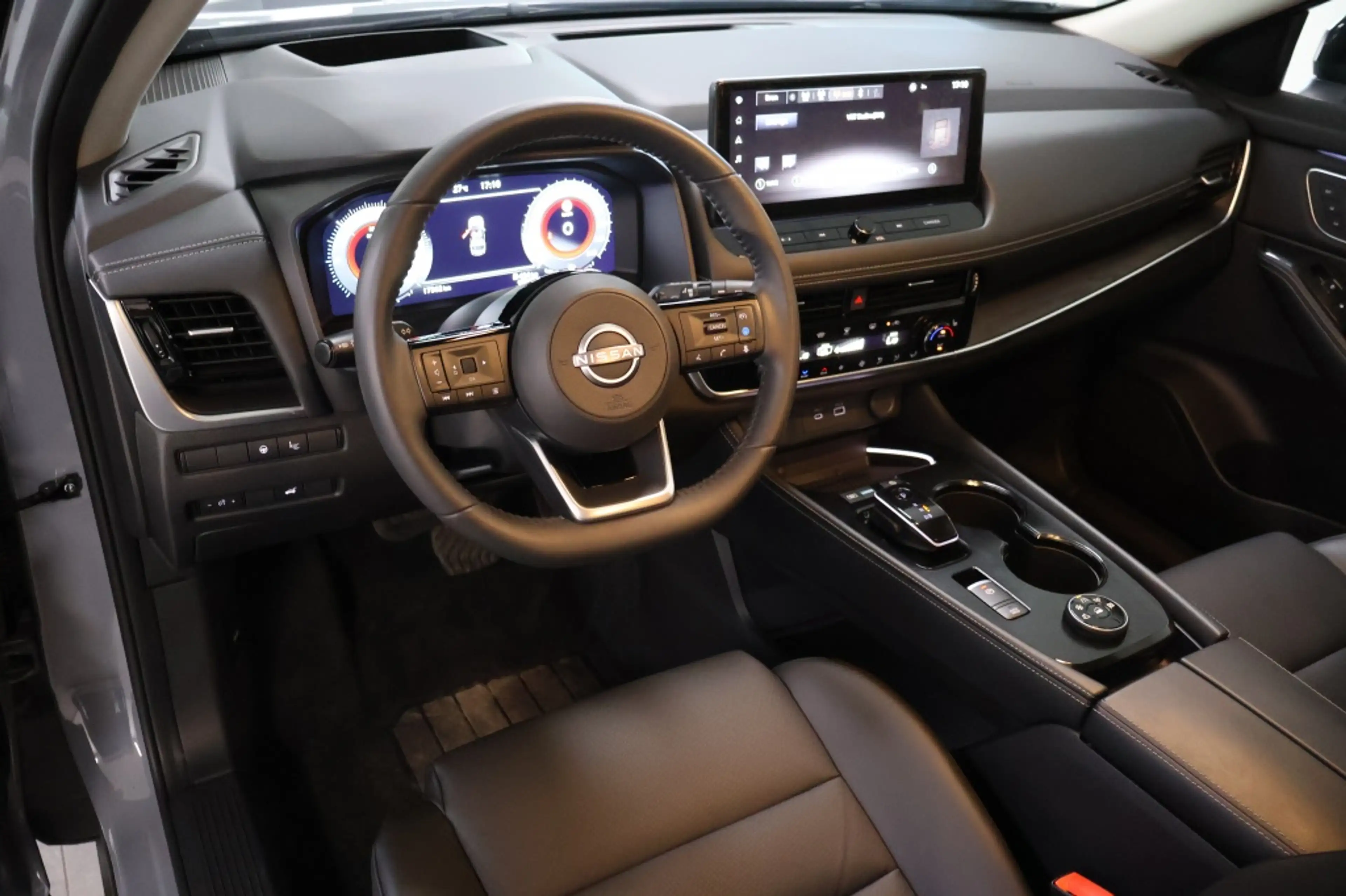 Nissan X-Trail 1.5 e-4ORCE Tekna 4WD | Two-Tone — photo 9