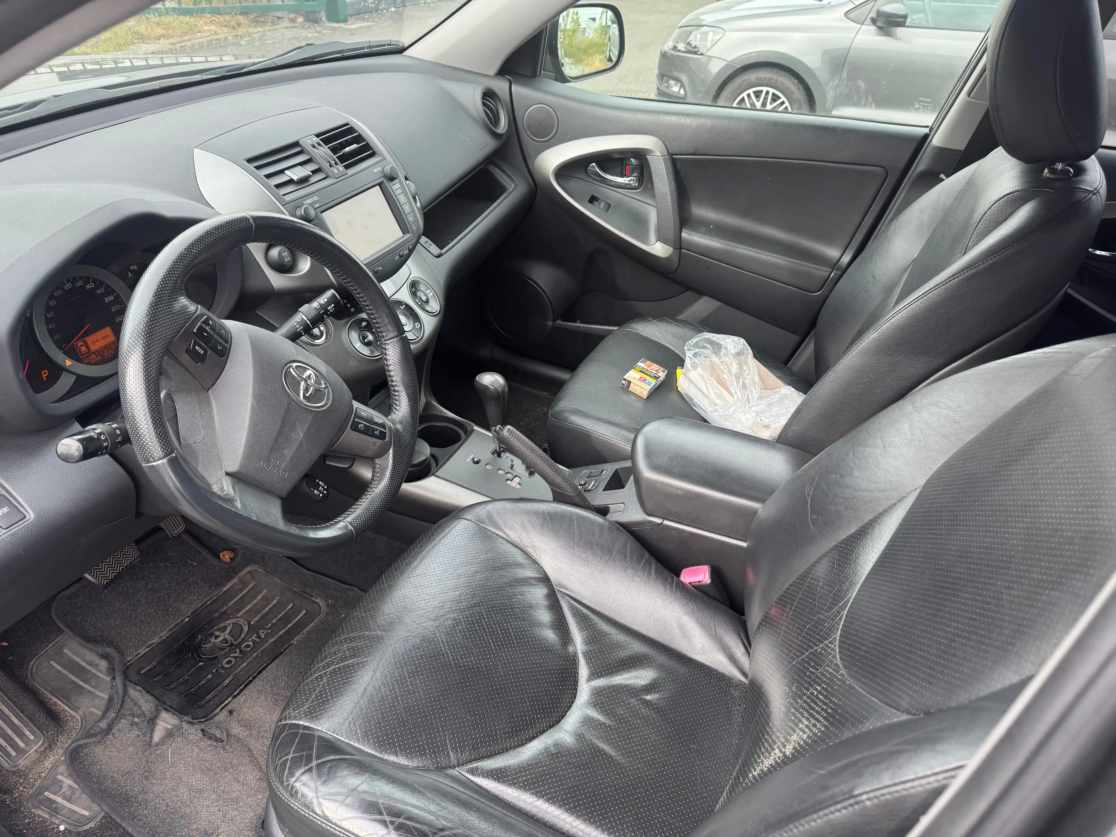 Toyota RAV4 Rav4 2.2 D-4D D-CAT 4x4 VIP — photo 12