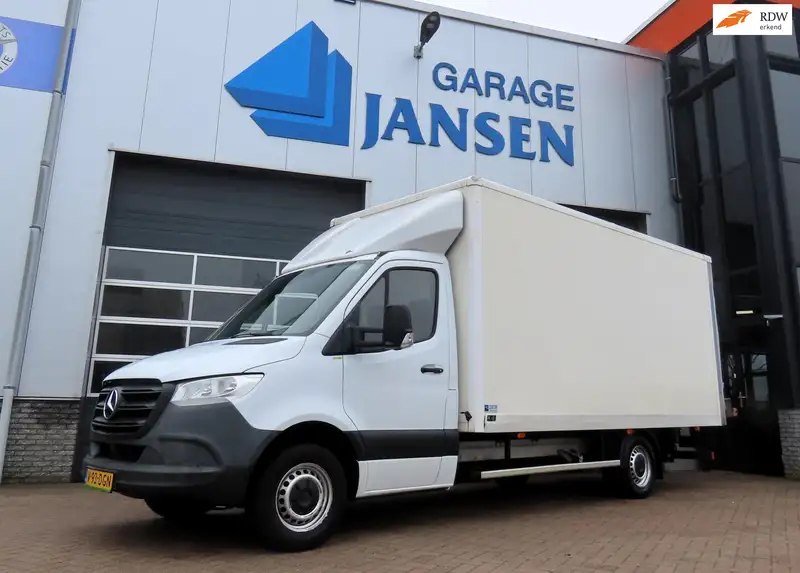 Mercedes-Benz Sprinter