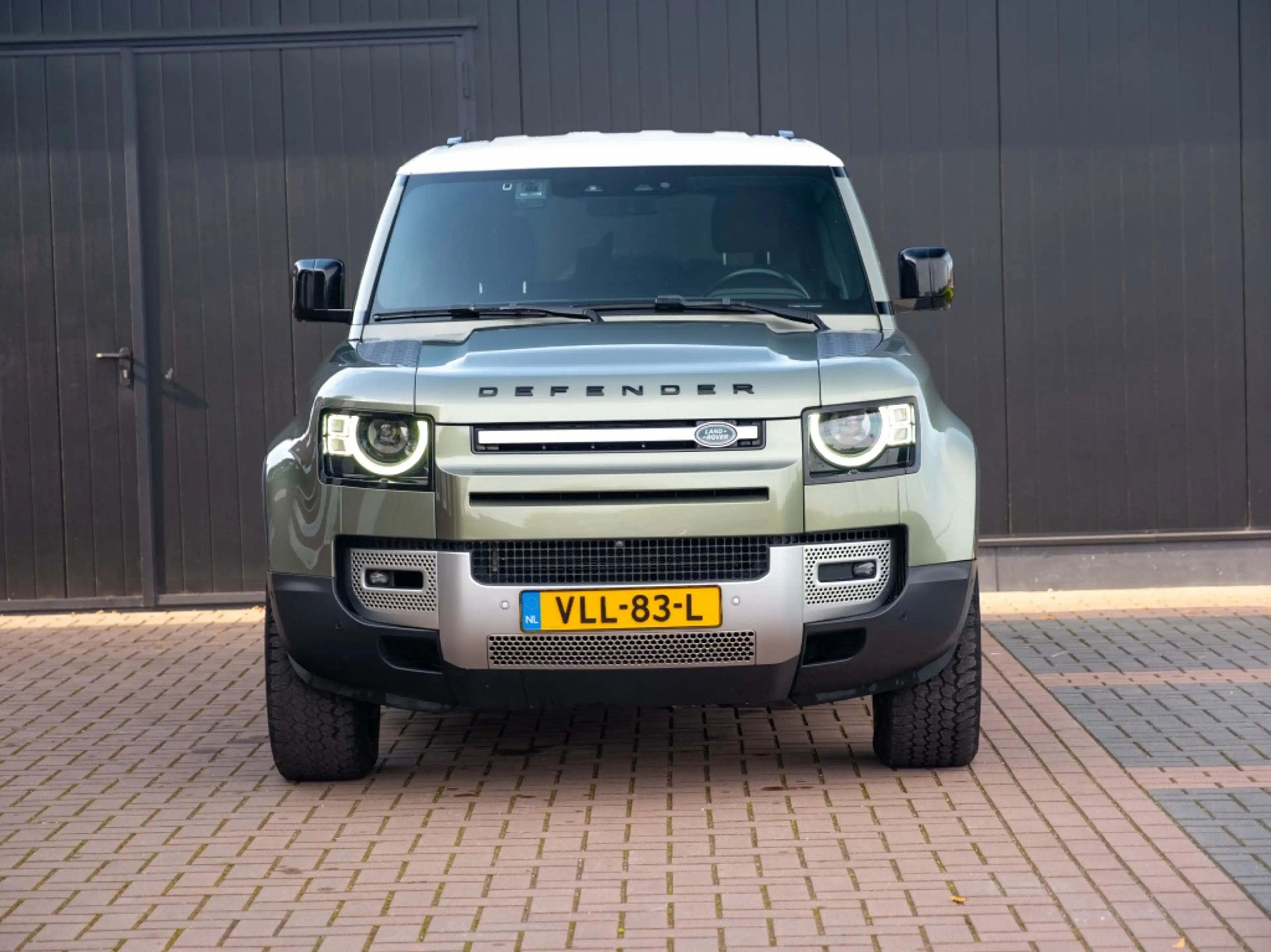 Land Rover Defender 3.0 D200 110 Comm Aut X-Dynamic S — photo 14