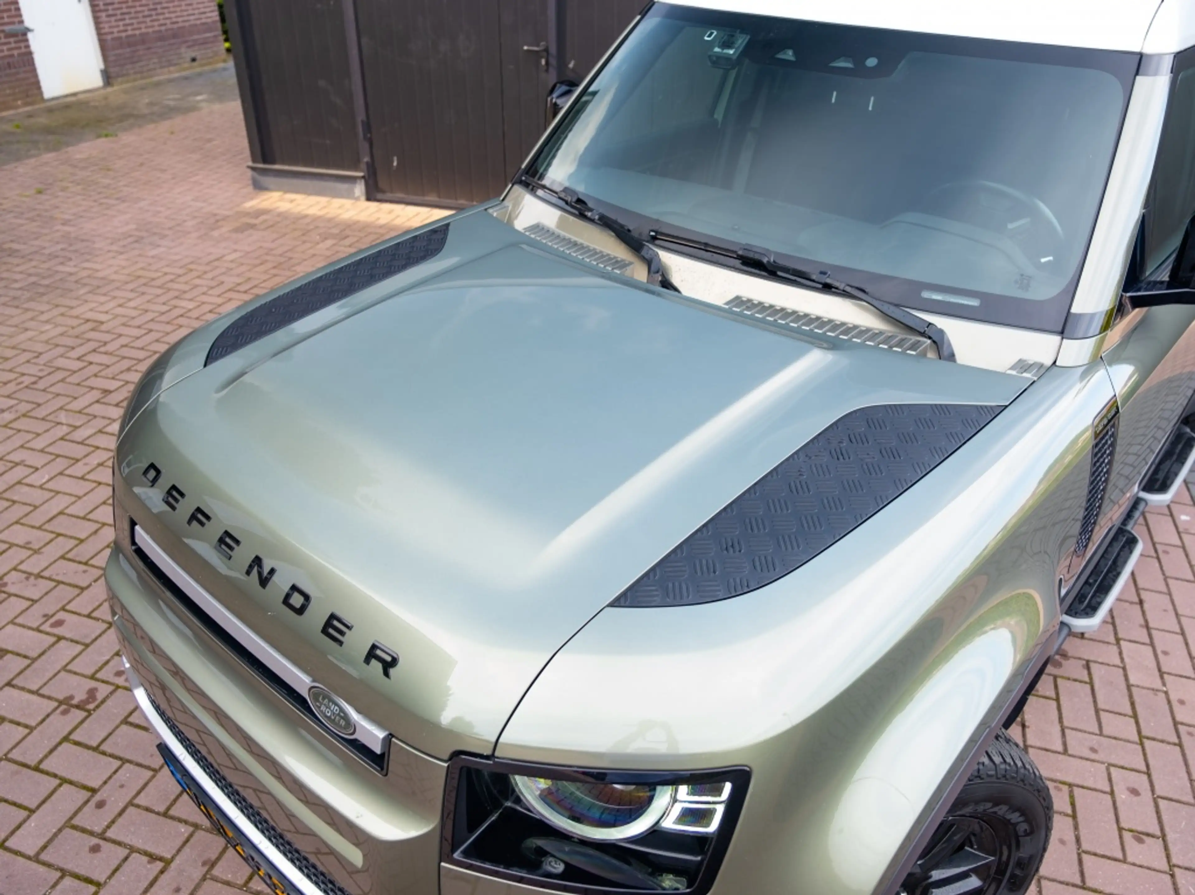 Land Rover Defender 3.0 D200 110 Comm Aut X-Dynamic S — photo 10