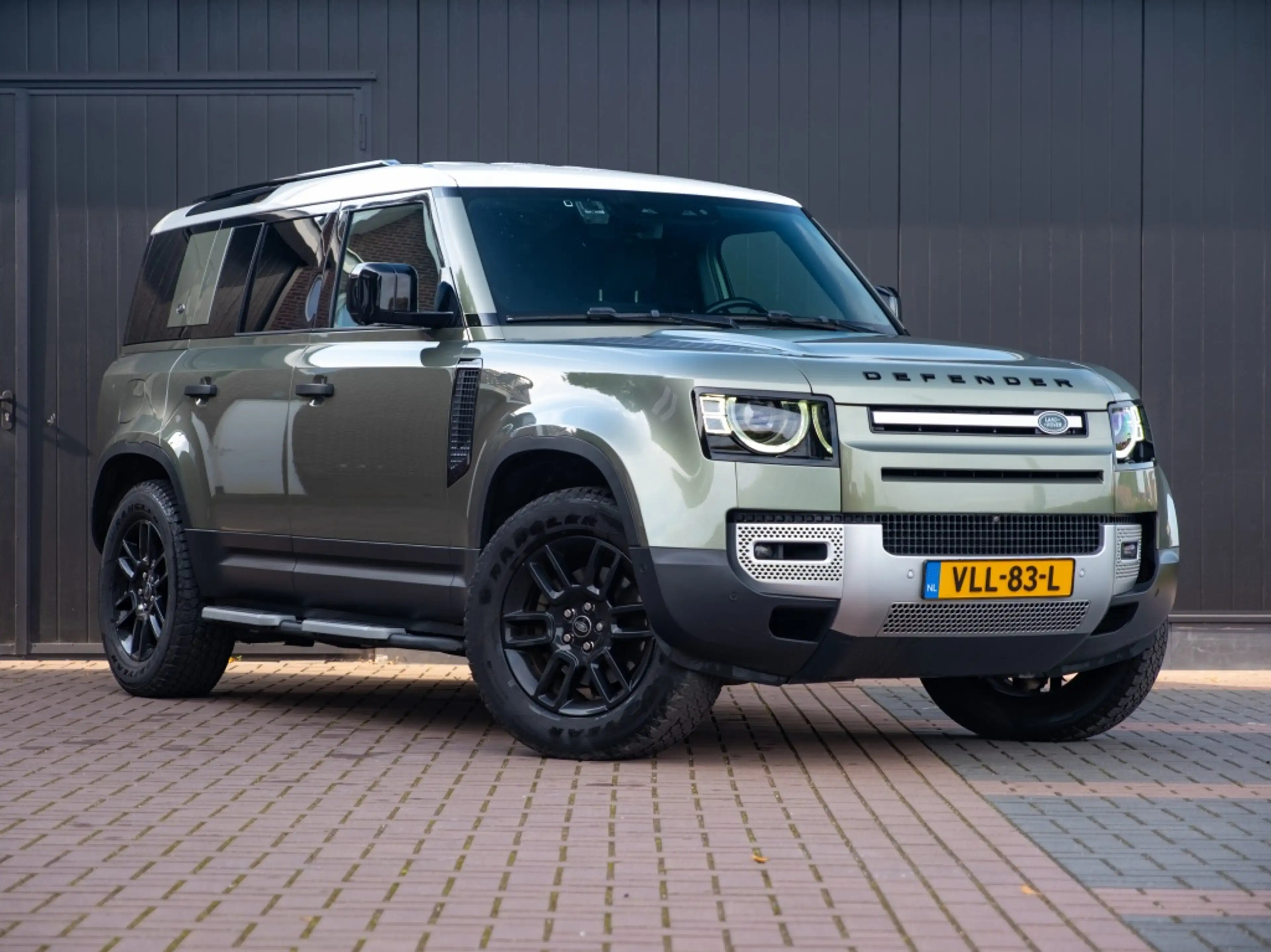 Land Rover Defender 3.0 D200 110 Comm Aut X-Dynamic S — photo 15