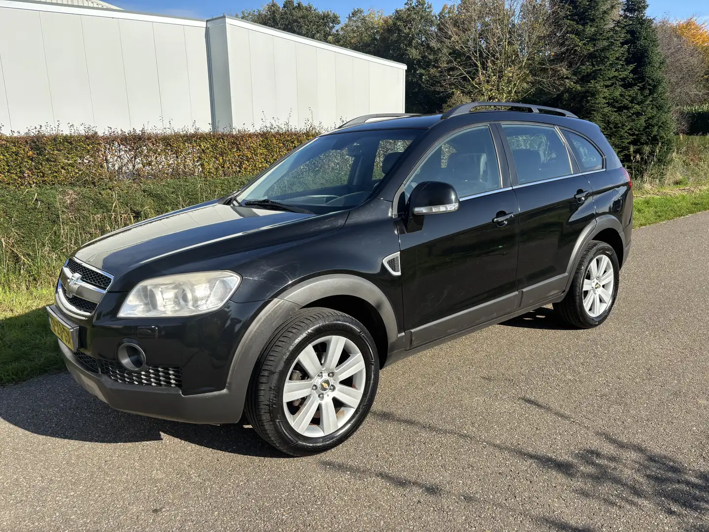 Chevrolet Captiva 3.2i Executive / AUTOMAAT / 7 PERSOONS / LEER Negru - 2