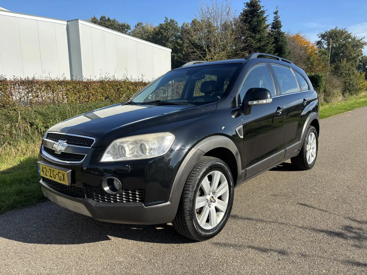 Chevrolet Captiva 3.2i Executive / AUTOMAAT / 7 PERSOONS / LEER Negru - 1