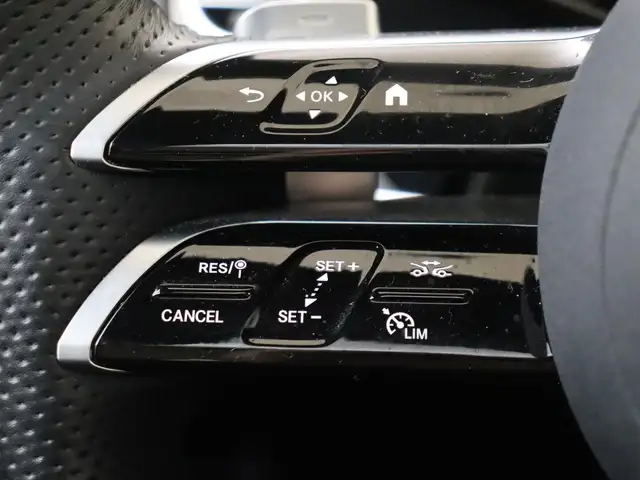 Mercedes-Benz E-Class view 13