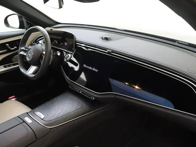 Mercedes-Benz E-Class view 5