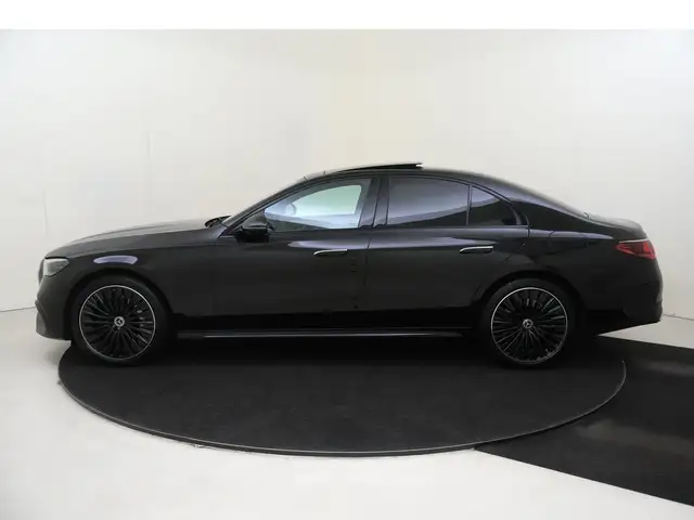 Mercedes-Benz E-Class view 8
