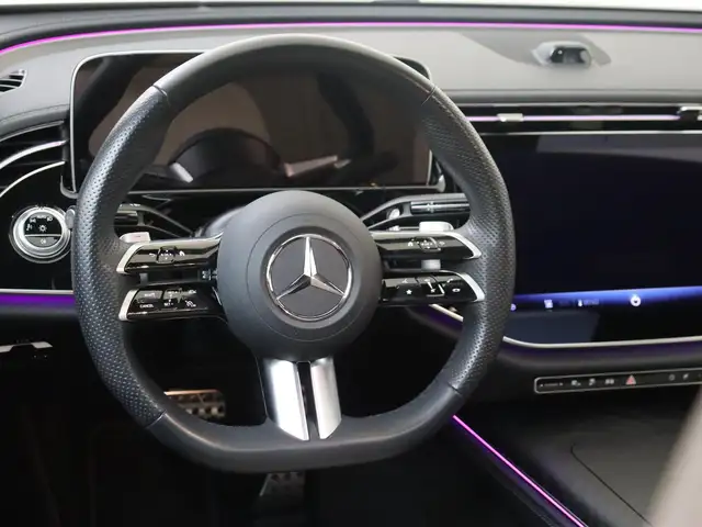Mercedes-Benz E-Class view 10