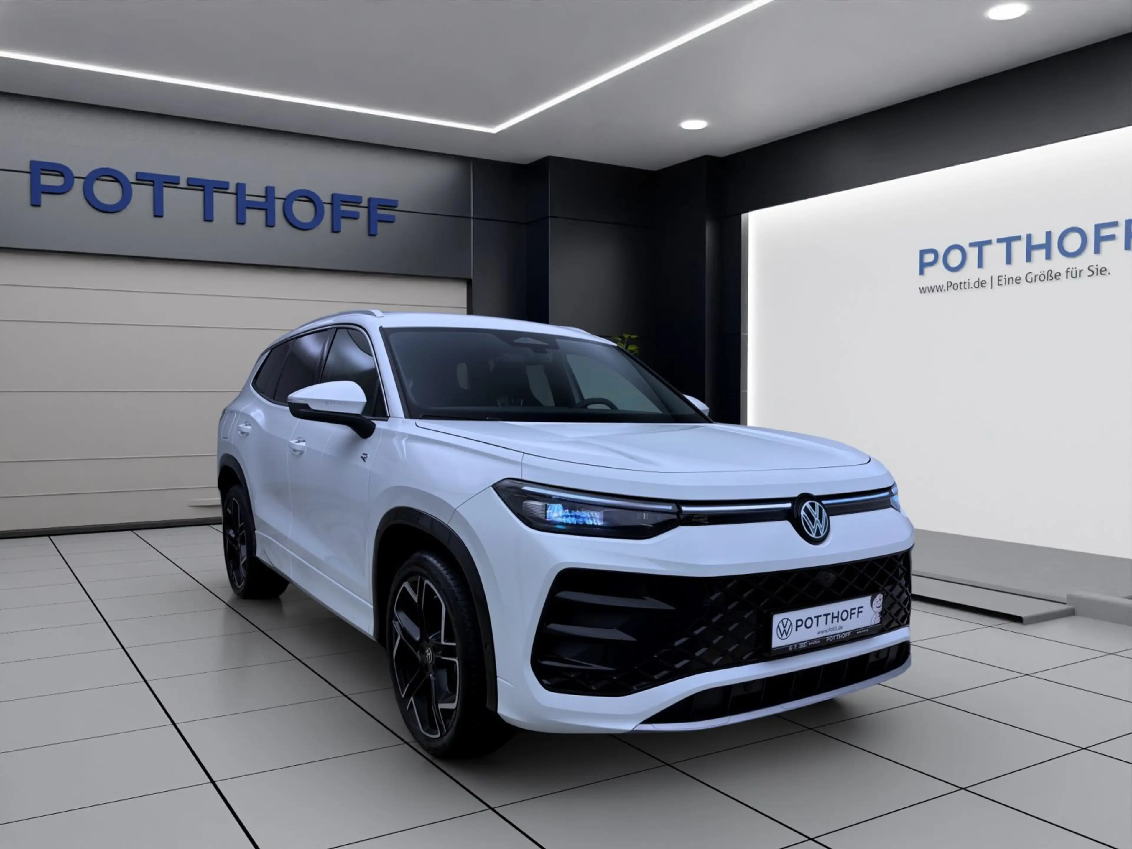 Volkswagen Tayron 1.5 TSI eHybrid DSG R-LINE AHK KAMERA SIT — photo 7