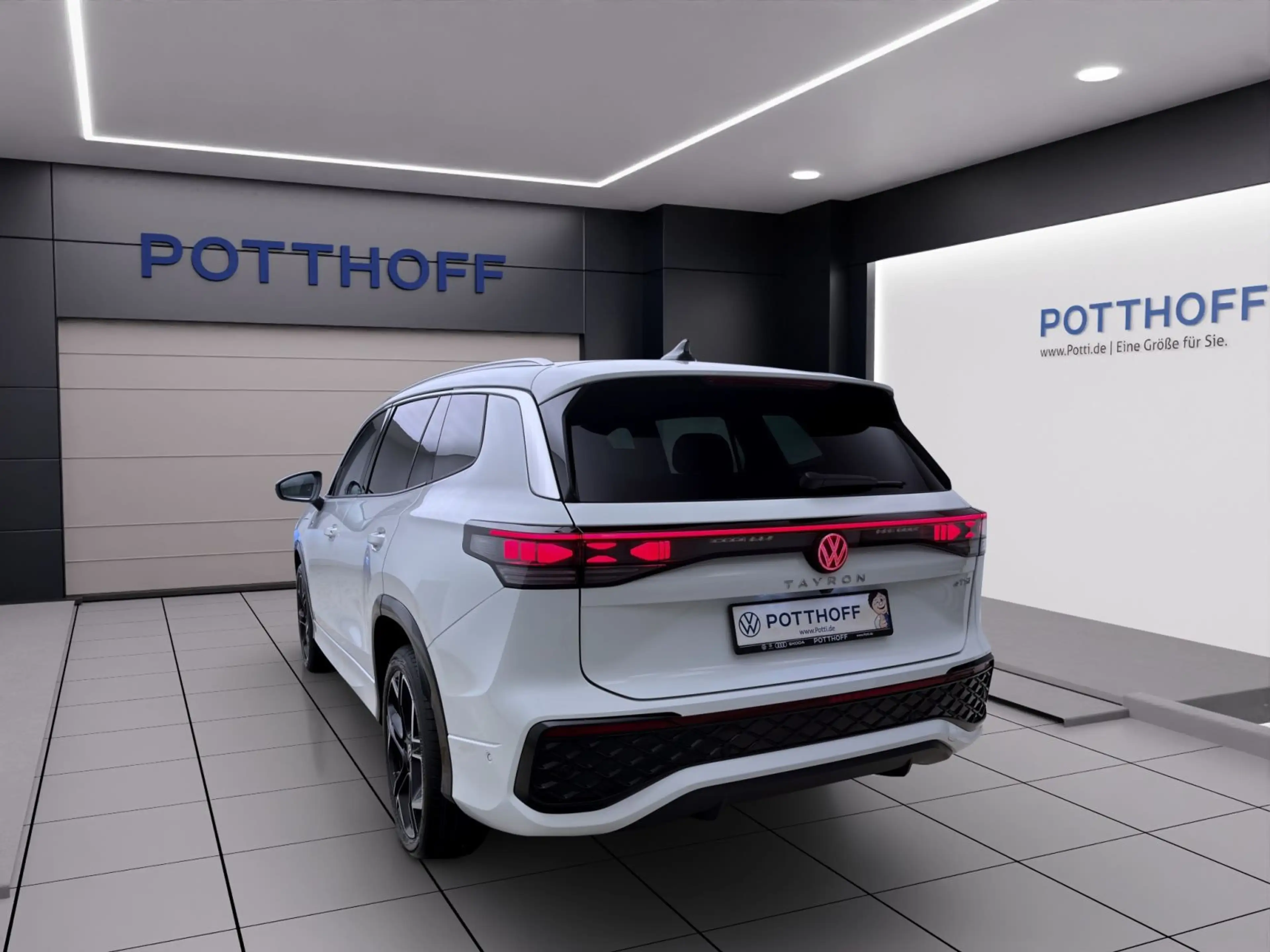 Volkswagen Tayron 1.5 TSI eHybrid DSG R-LINE AHK KAMERA SIT — photo 3