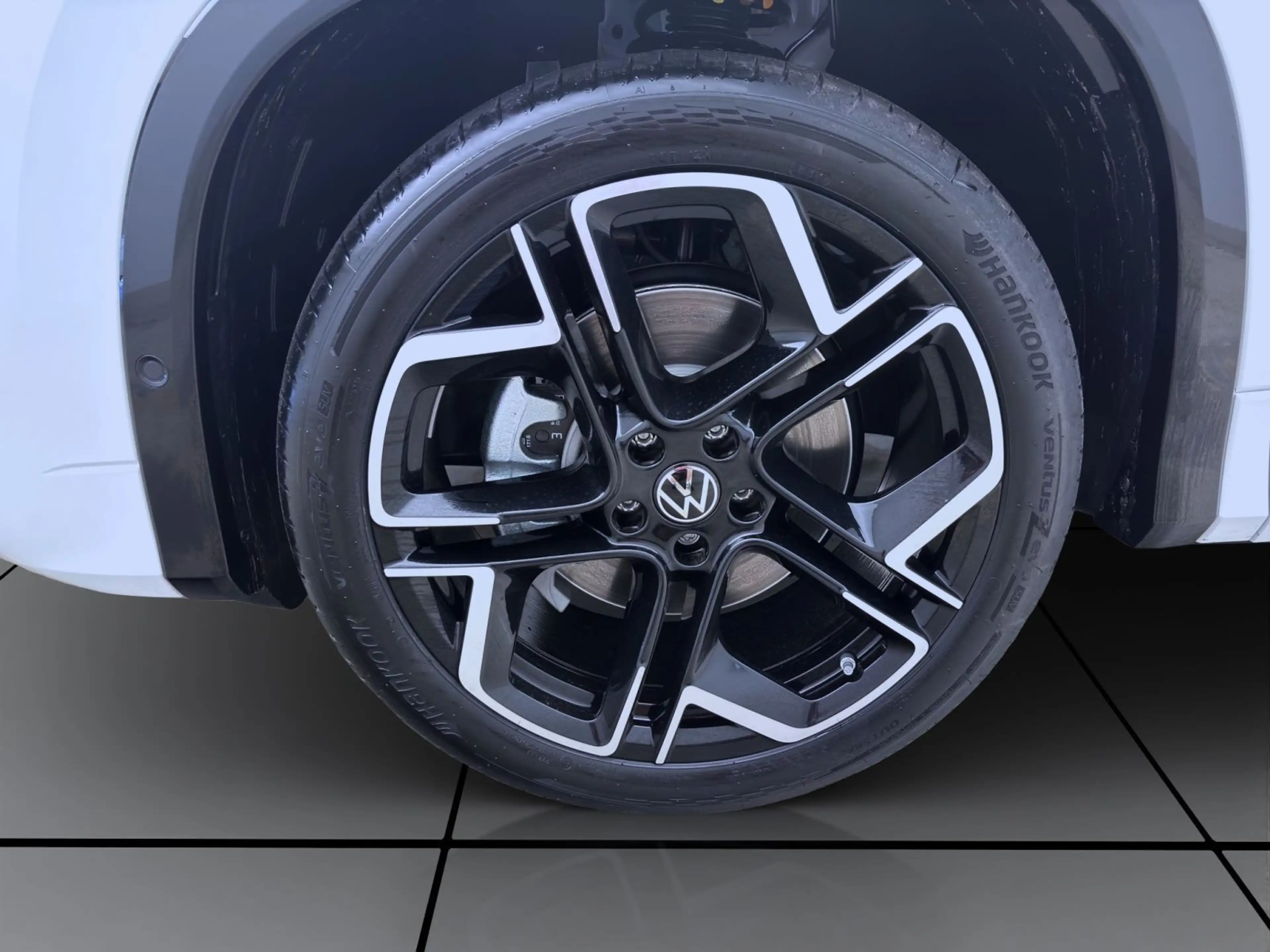 Volkswagen Tayron 1.5 TSI eHybrid DSG R-LINE AHK KAMERA SIT — photo 9