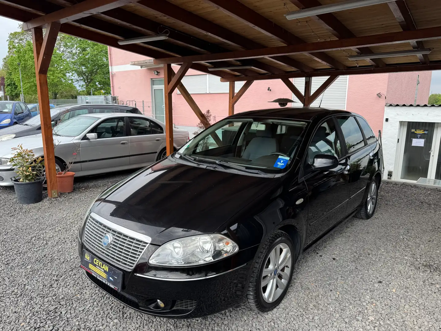 Fiat Croma 2.2 16V MPI Emotion wenig Km - 1