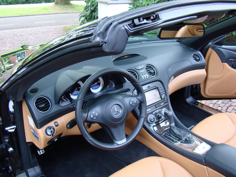 Mercedes-Benz SL 500 387 pk — photo 12