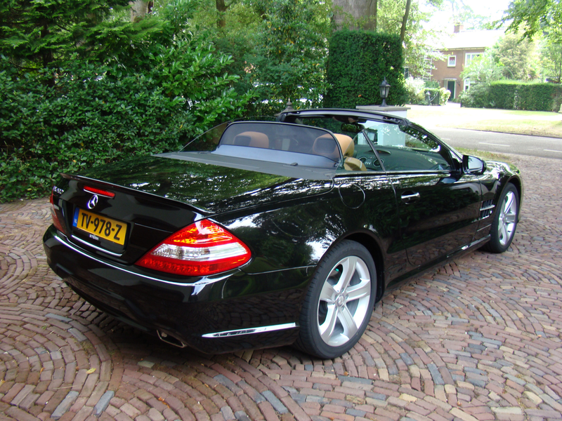 Mercedes-Benz SL 500 387 pk — photo 11