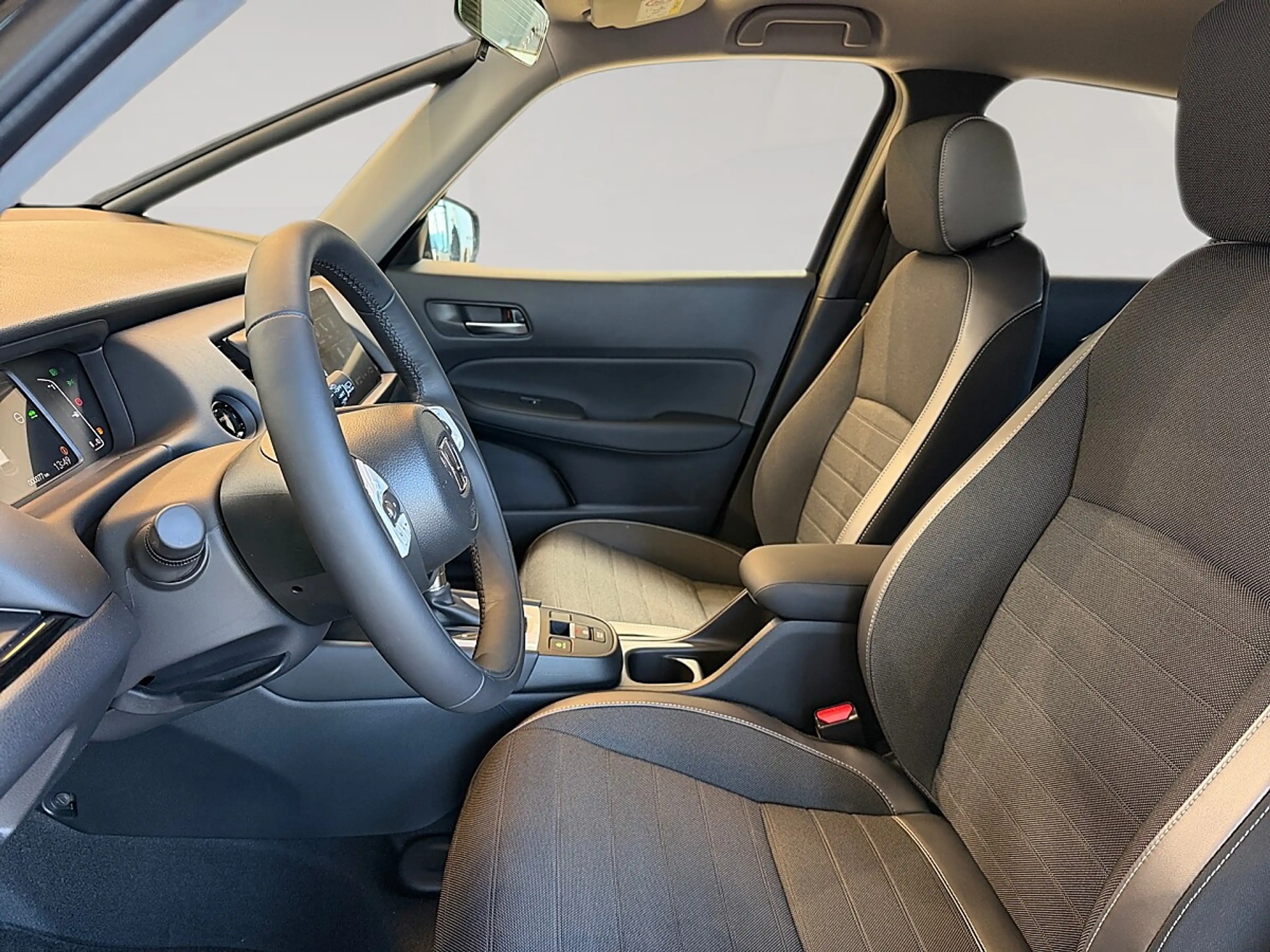 Honda Jazz 1,5 i-MMD Hybrid Crosstar Advance Aut. *VFW* — photo 11