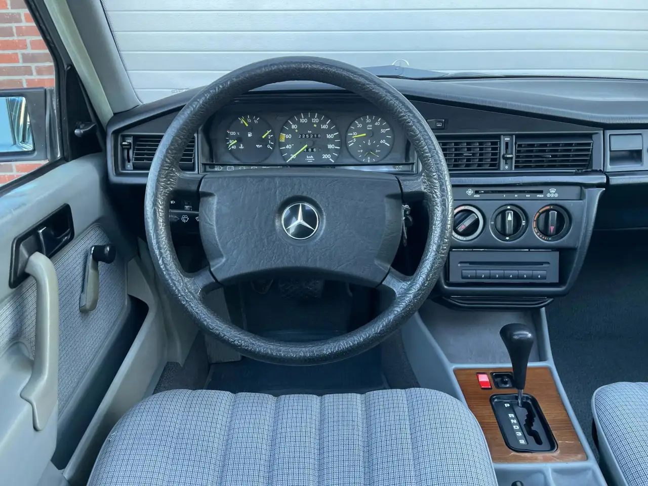 Mercedes-Benz 190 2.5 D! Automaat! Schuifdak!, foto 10