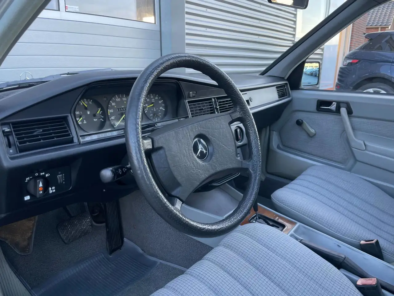 Mercedes-Benz 190 2.5 D! Automaat! Schuifdak!, foto 8