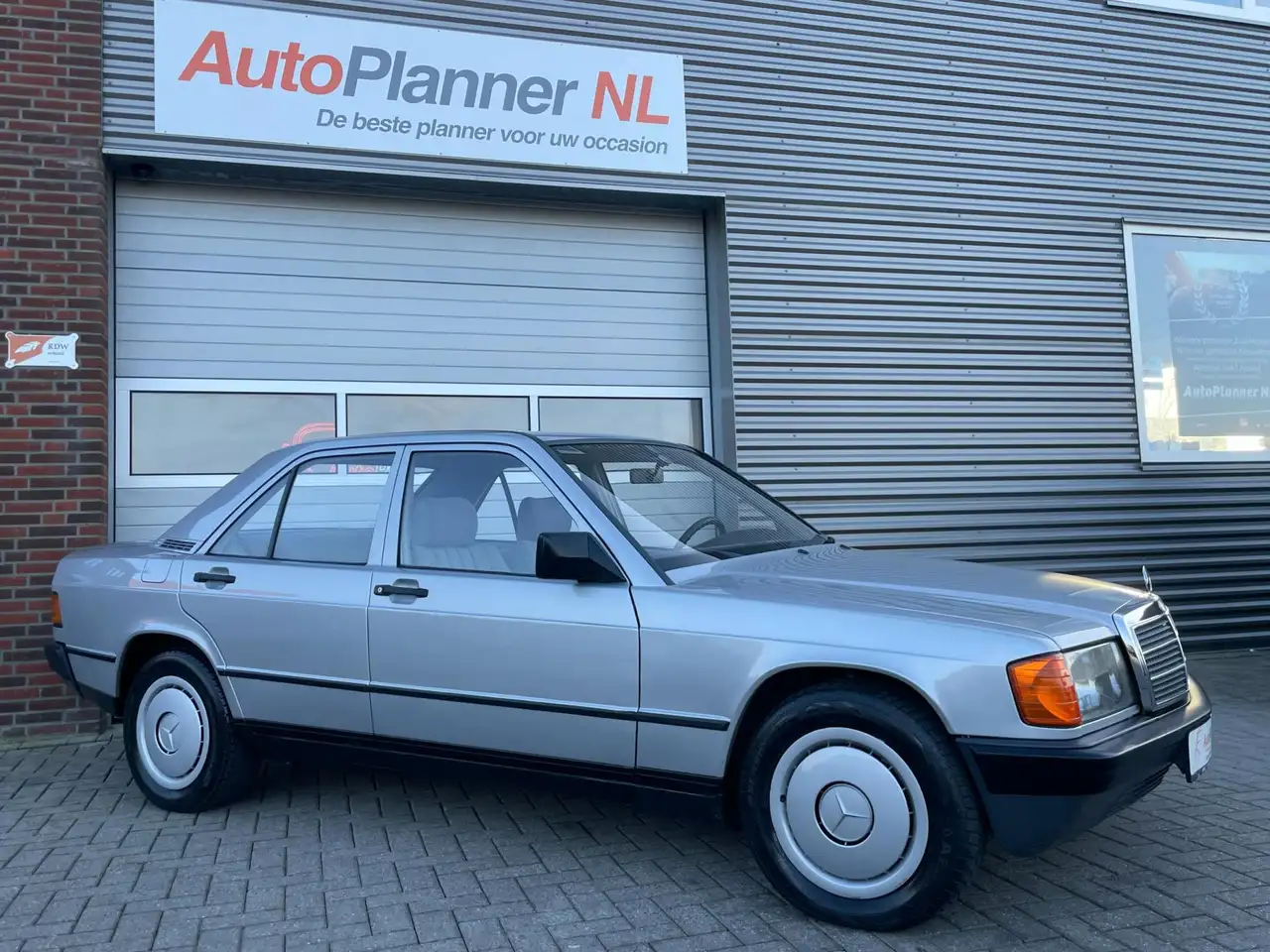 Mercedes-Benz 190 2.5 D! Automaat! Schuifdak!, foto 2