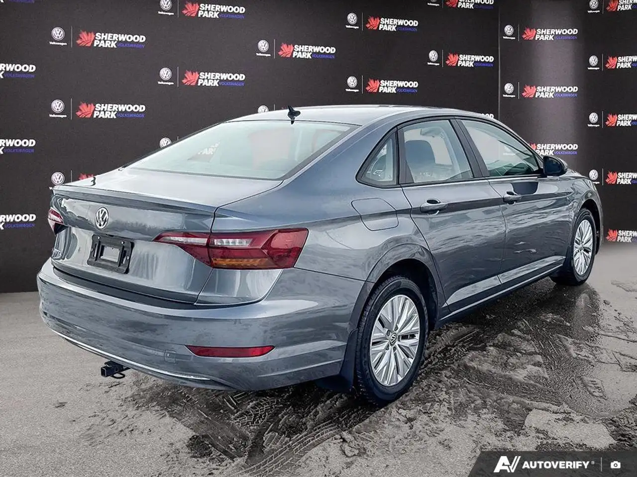 Volkswagen Jetta снимка Volkswagen Jetta