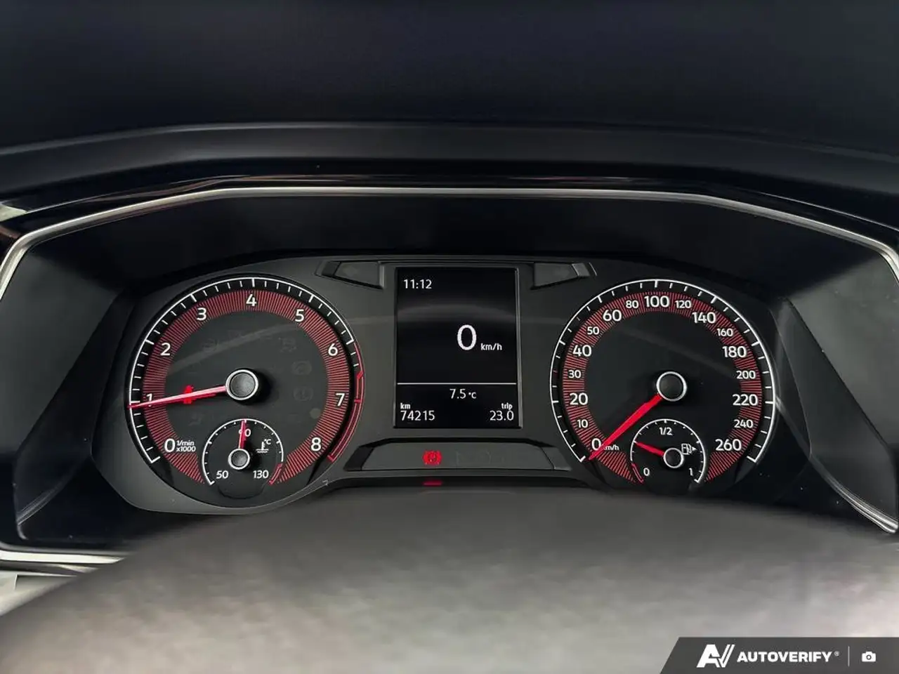 Volkswagen Jetta снимка Volkswagen Jetta