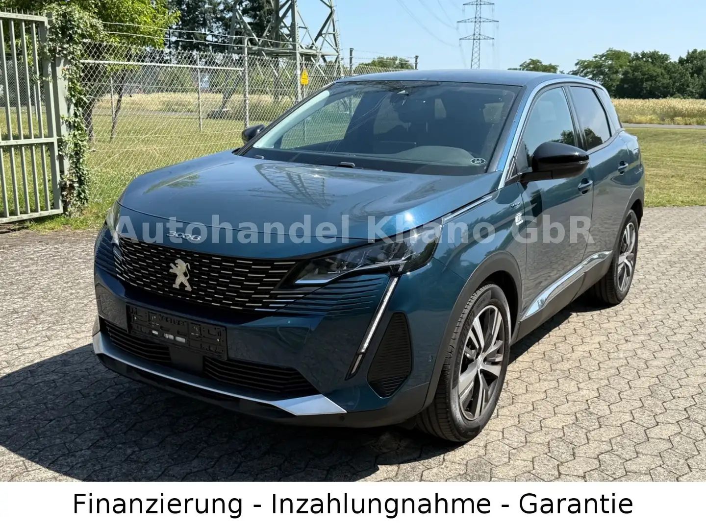 Peugeot 3008 Hybrid 225 Allure Blau - 2