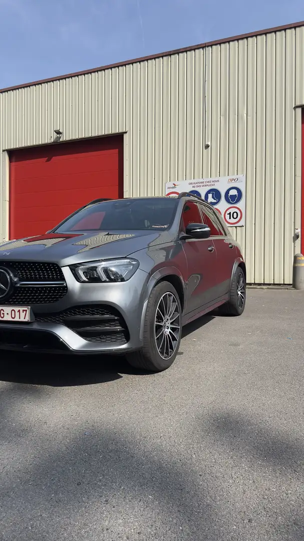 Mercedes-Benz GLE 300 d 4Matic 9G-TRONIC AMG Line - 1