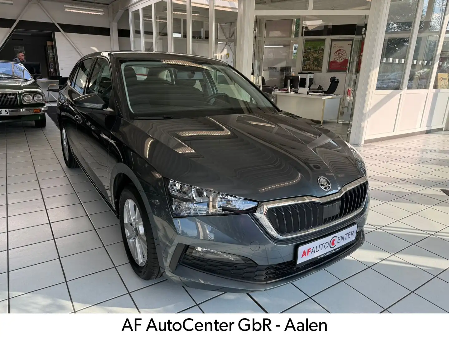 Skoda Scala Active*Klimaanlage*1.Hand*Tempomat*Alu*TOP Gris - 1