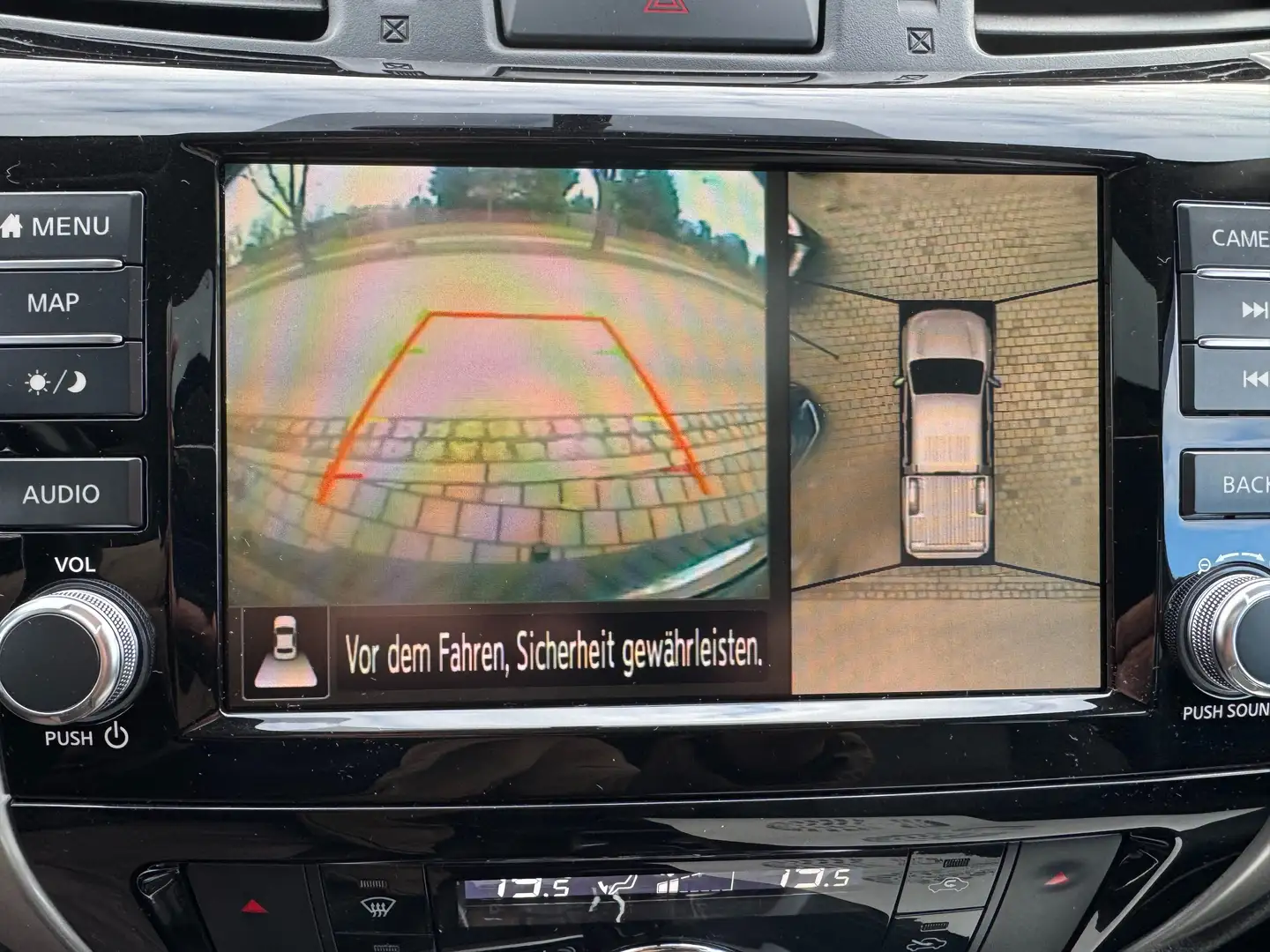 Nissan NP300 Visia King Cab 4x4-Hardtop mit fenster"AHK"Voll Schwarz - 2