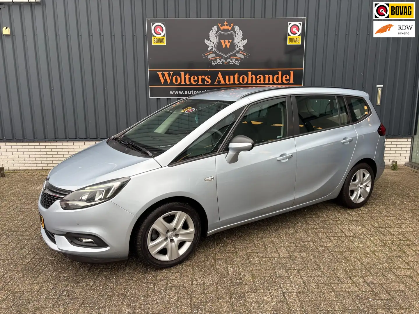 Opel Zafira 1.4 Turbo Online Edition 7p. Grau - 1