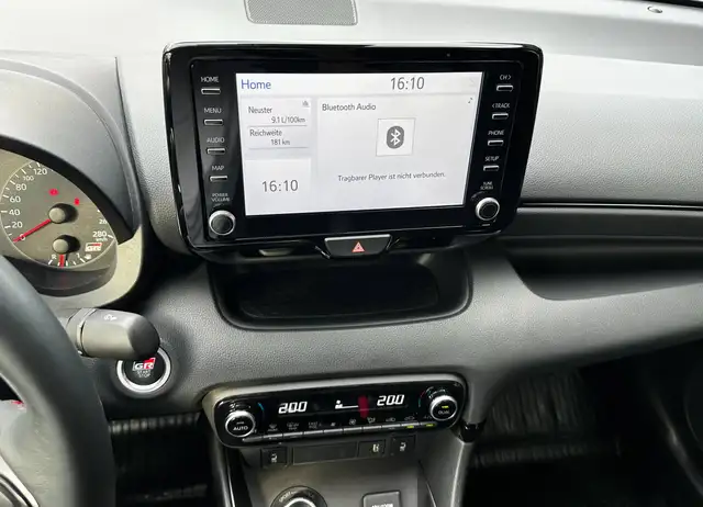 Toyota Yaris view 29