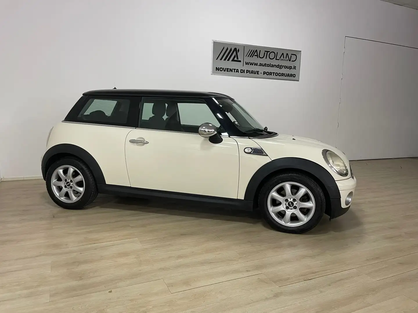 MINI Cooper Mini III R56  1.6 120cv Білий - 2