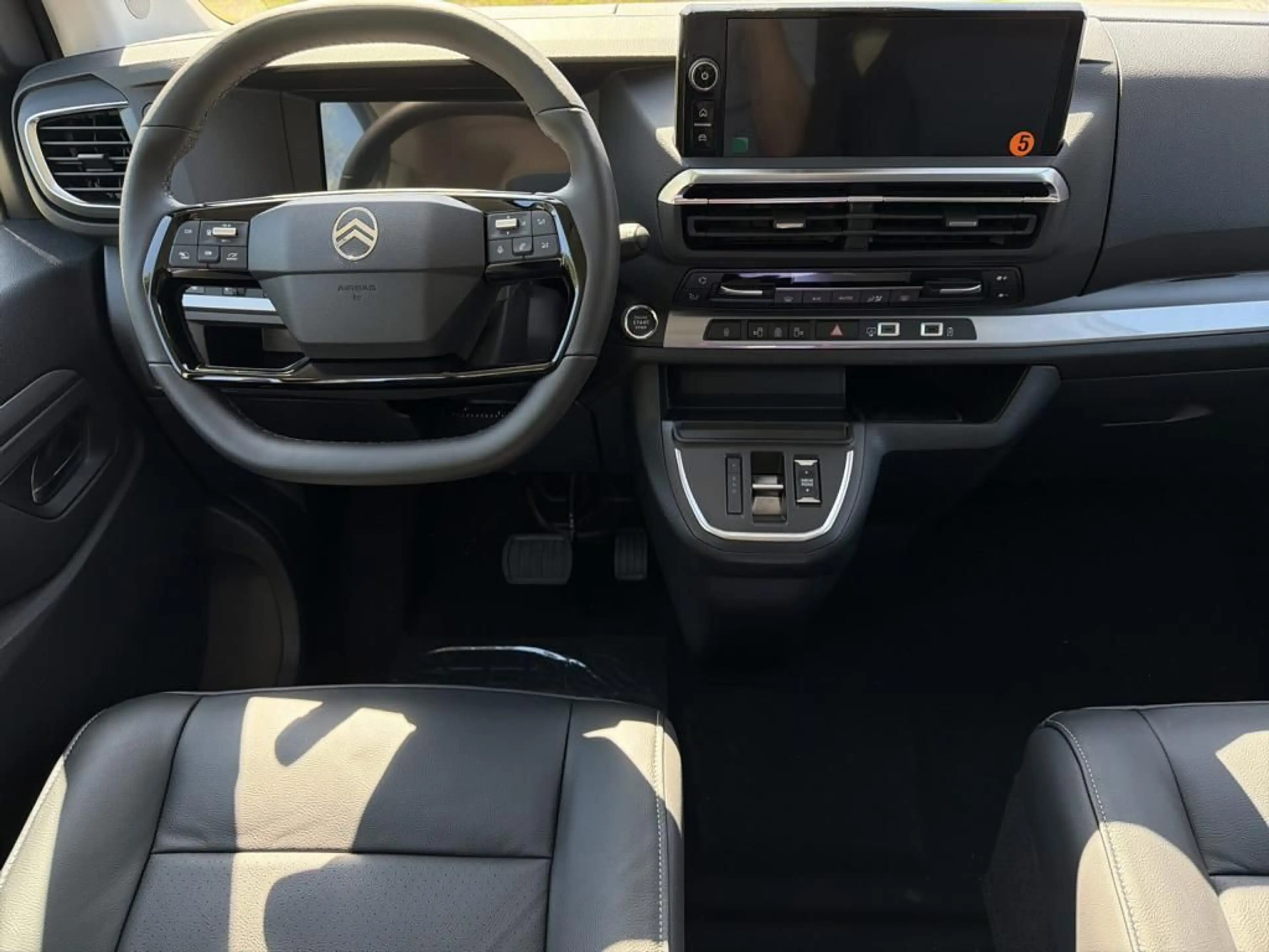 Citroen Spacetourer M 2.0 BlueHDi 180 EAT8 Max — photo 12
