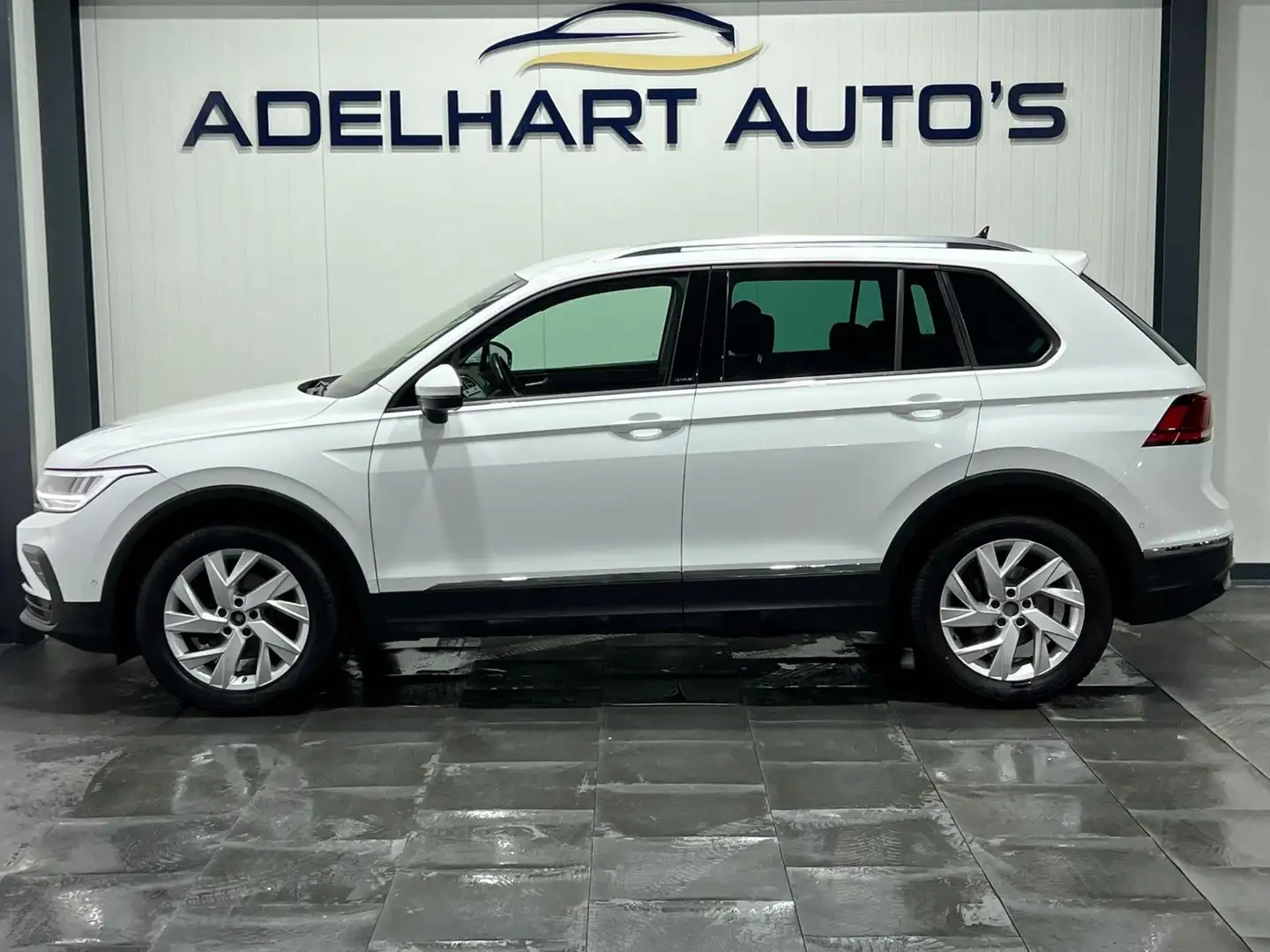 Volkswagen Tiguan 1.5 TSI 150 PK / Navigatie full map / Cruise contr Blanc - 2