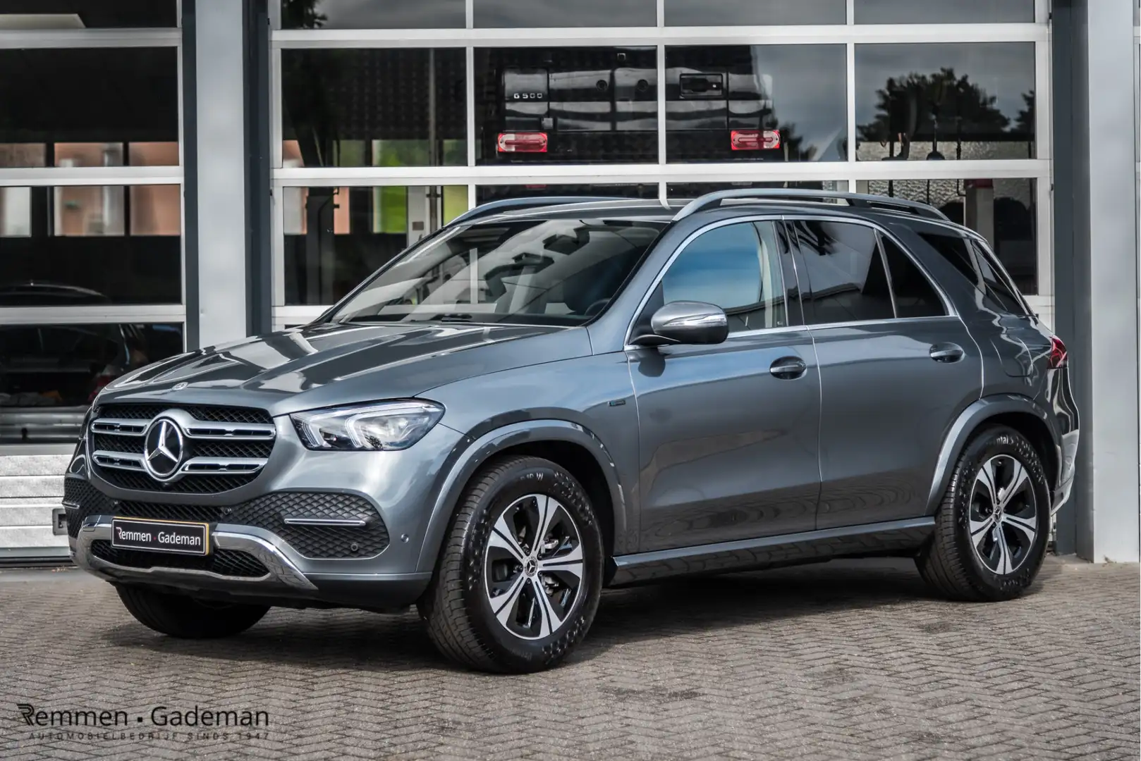 Mercedes-Benz GLE 350 e 4MATIC Premium Gris - 2