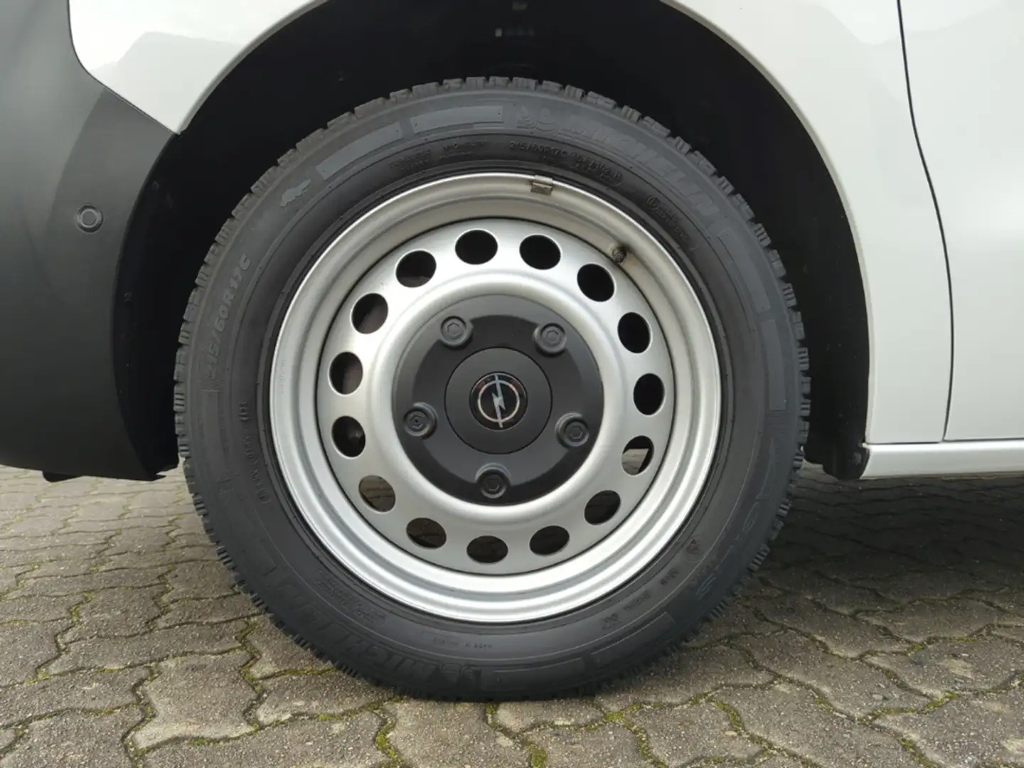 Opel Vivaro Kasten Edition Lang 2.0 D Autom. +Navi+Holzb.+PDC+ Weiß - 2