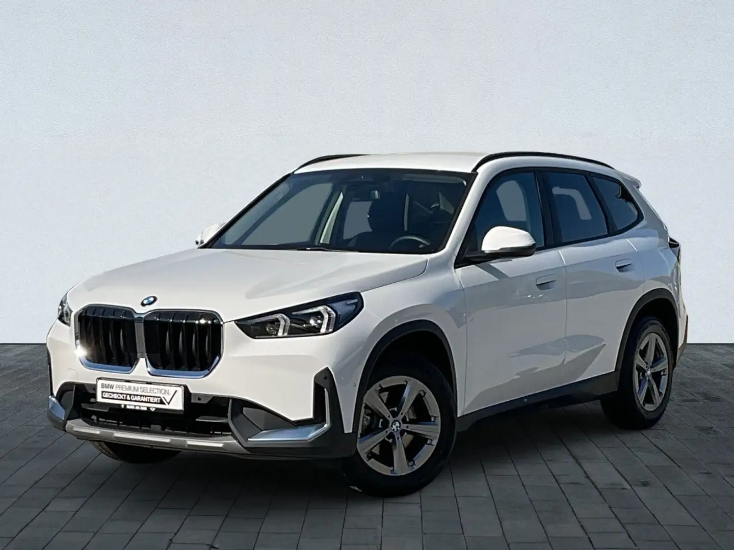 BMW X1 sDrive18i LivePlus Kamera AHK AdapLED DAB Navi Weiß - 1