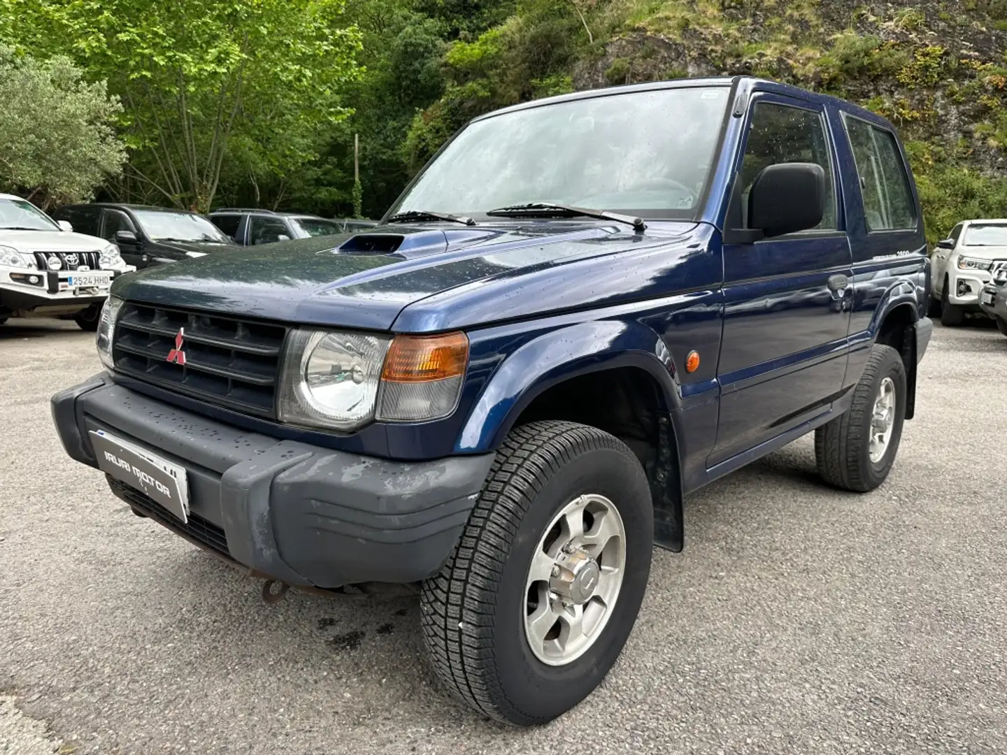 Mitsubishi Montero Corto 2.8 Tdi GLX Bleu - 2