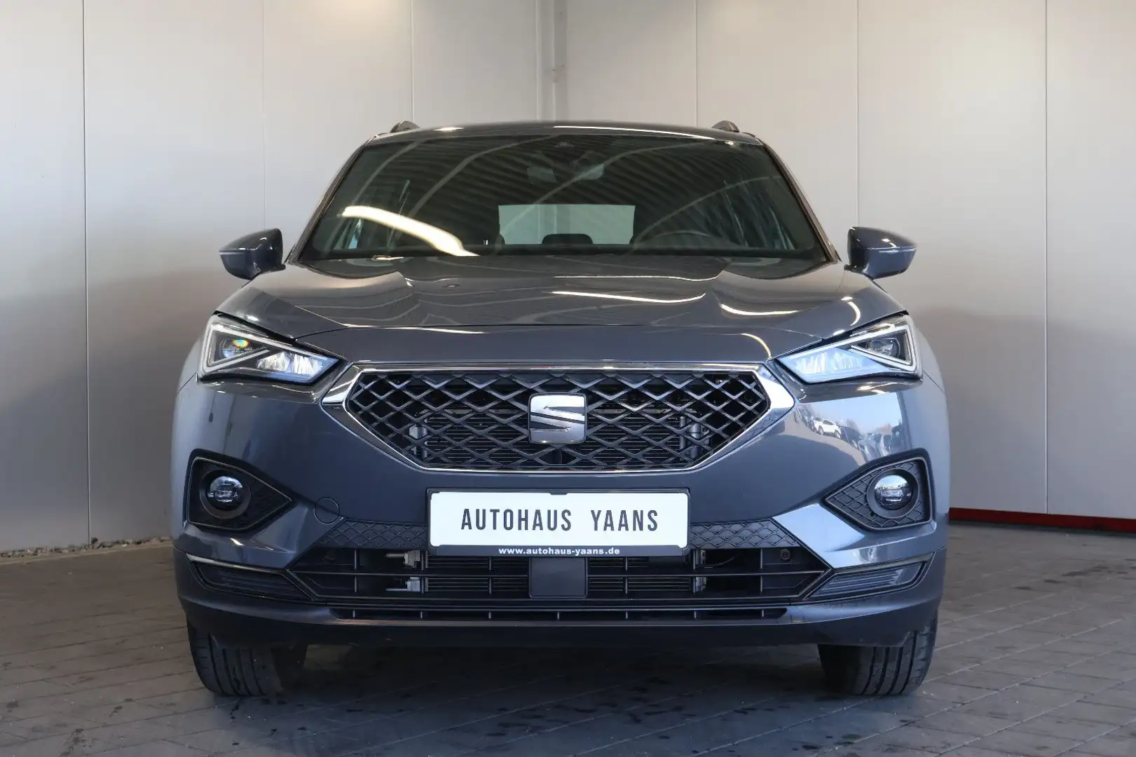 SEAT Tarraco 2.0 TDI Style AID+LANE+NAVI+PDC+17" Grau - 2