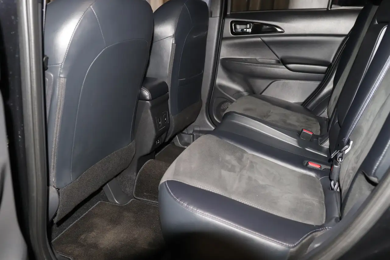 Mitsubishi Eclipse Cross снимка Mitsubishi Eclipse Cross