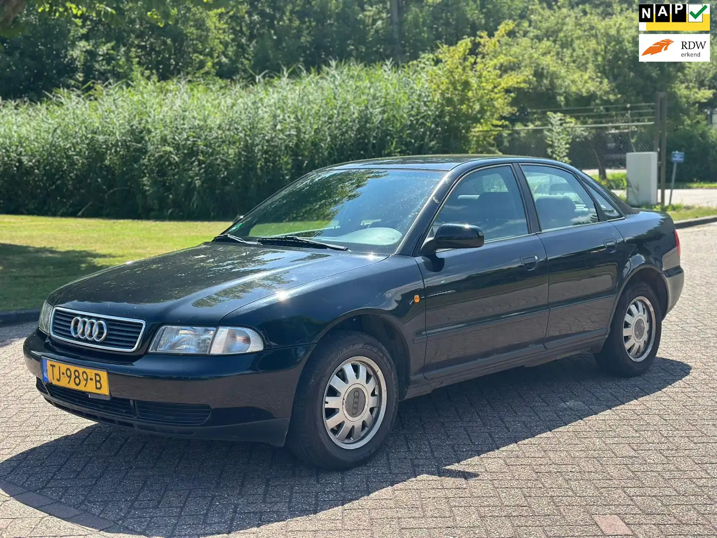 Audi A4 Limousine 1.6 Advance/AIRCO/STOELVERWARMING/ELECRA Noir - 1