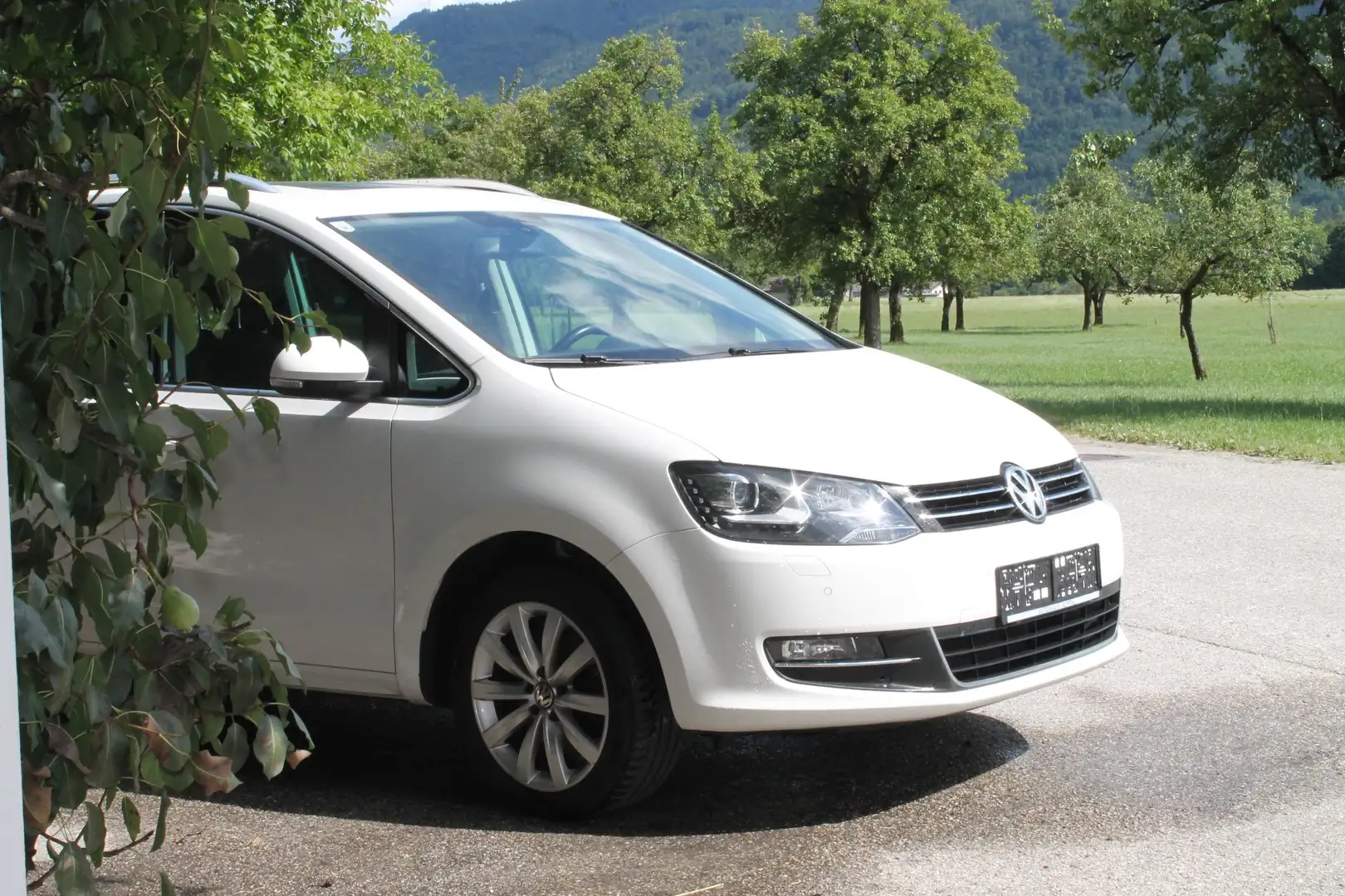Volkswagen Sharan Sky BMT 2,0 TDI DPF DSG - 1