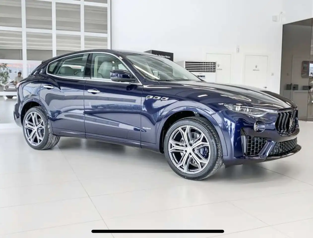 Maserati Levante 2021 — фото 20