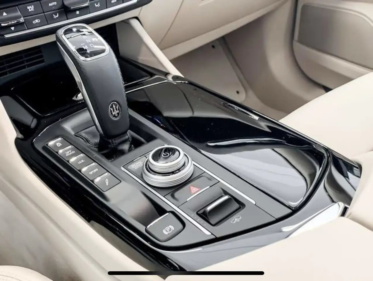 Maserati Levante 2021 — фото 14