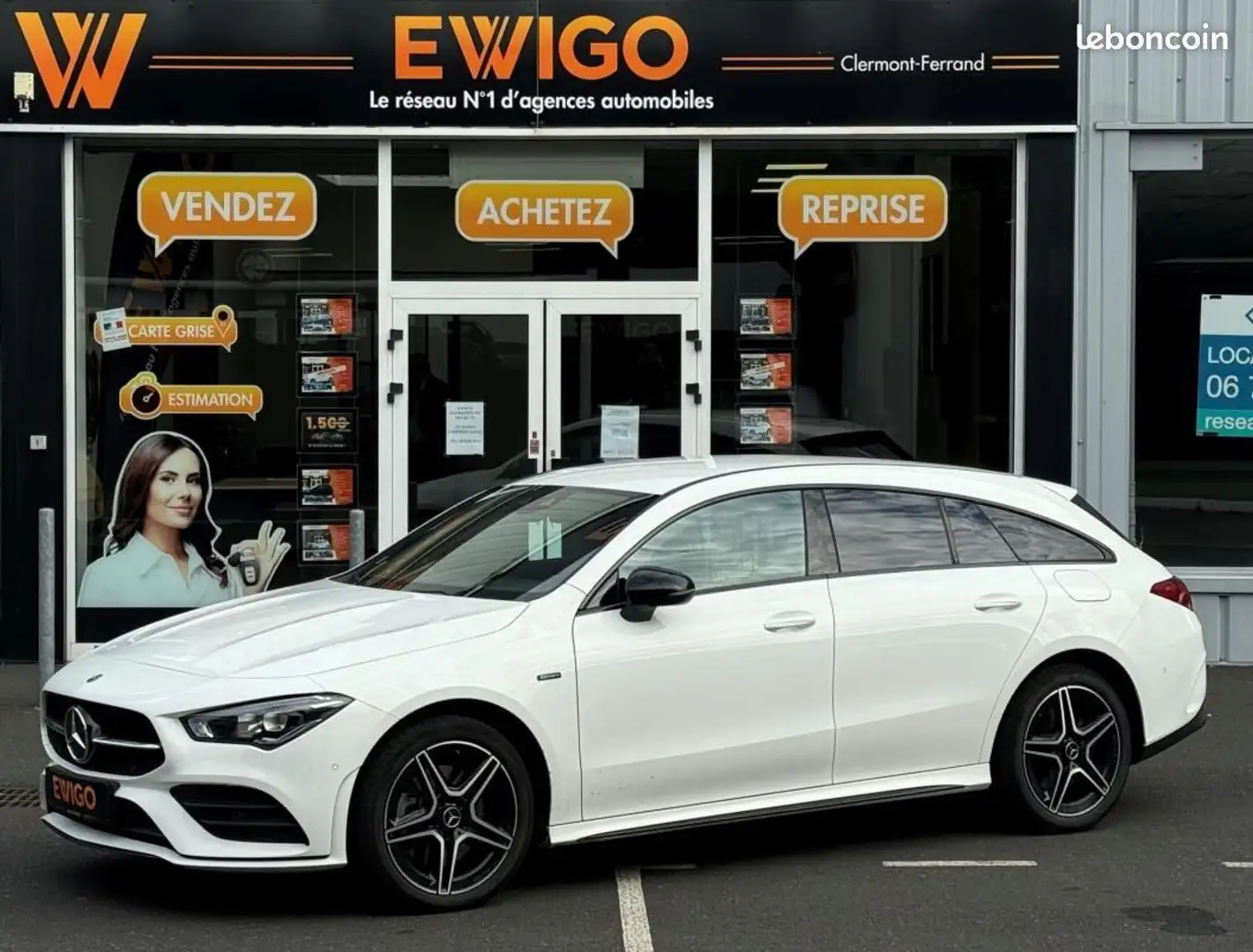 Mercedes-Benz CLA 250 Mercedes 1.3 250E 160%2B102CH AMG LINE 15.6KWH REV Blanc - 1